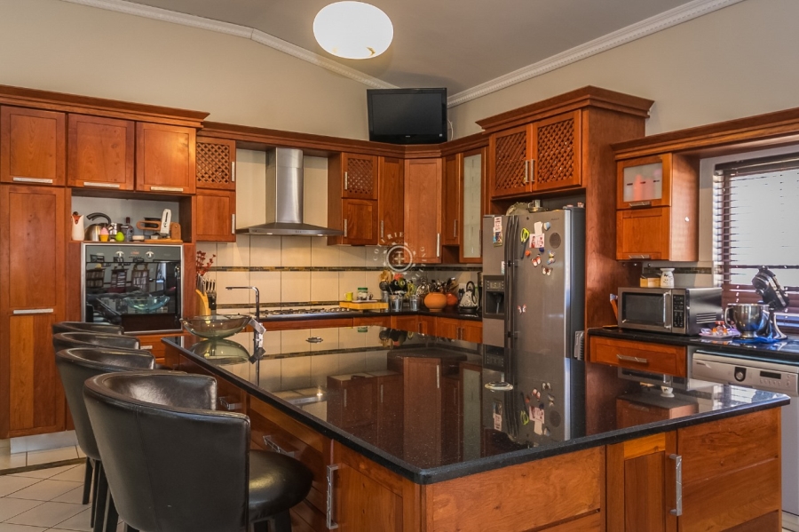 Commercial Property for Sale in Zuurplaat A H North West